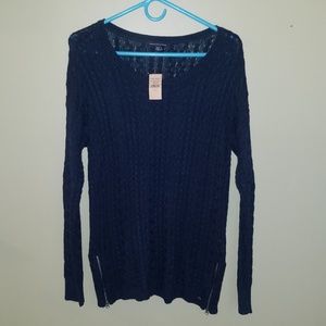 NWT American Eagle Zipper Sweater